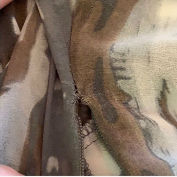 CAbi #651 Watercolor Sleeveless Tunic XS GUC - Picture 6 of 8